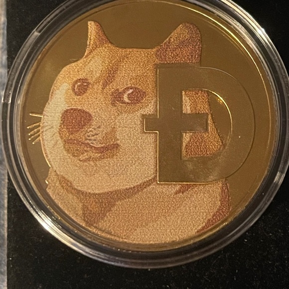 Dodgecoin Cryptocurrency Collectible - Picture 3 of 3